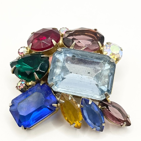 Vintage Art Glass Cluster Rhinestone Jeweled Brooch Pin - Picture 4 of 6